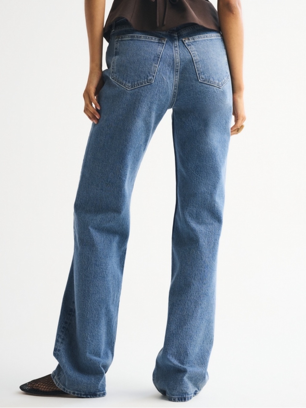 Abercrombie & Fitch High Rise 90s Relaxed Jean - Picture 2 of 8